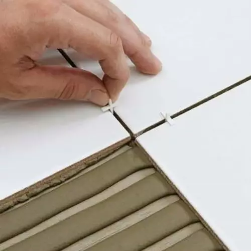 Shri Balaji International Tile Spacers 2.5 cm Length (Pack of 200 Pcs)