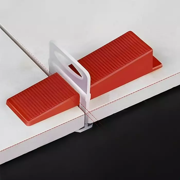 FLAMINGO ENTERPRISE Tile Leveler Kit 50 Pcs Wedge & 100 Clip Spacer 3 mm Durable Plastic Red & White 20 cm Length, FM-273
