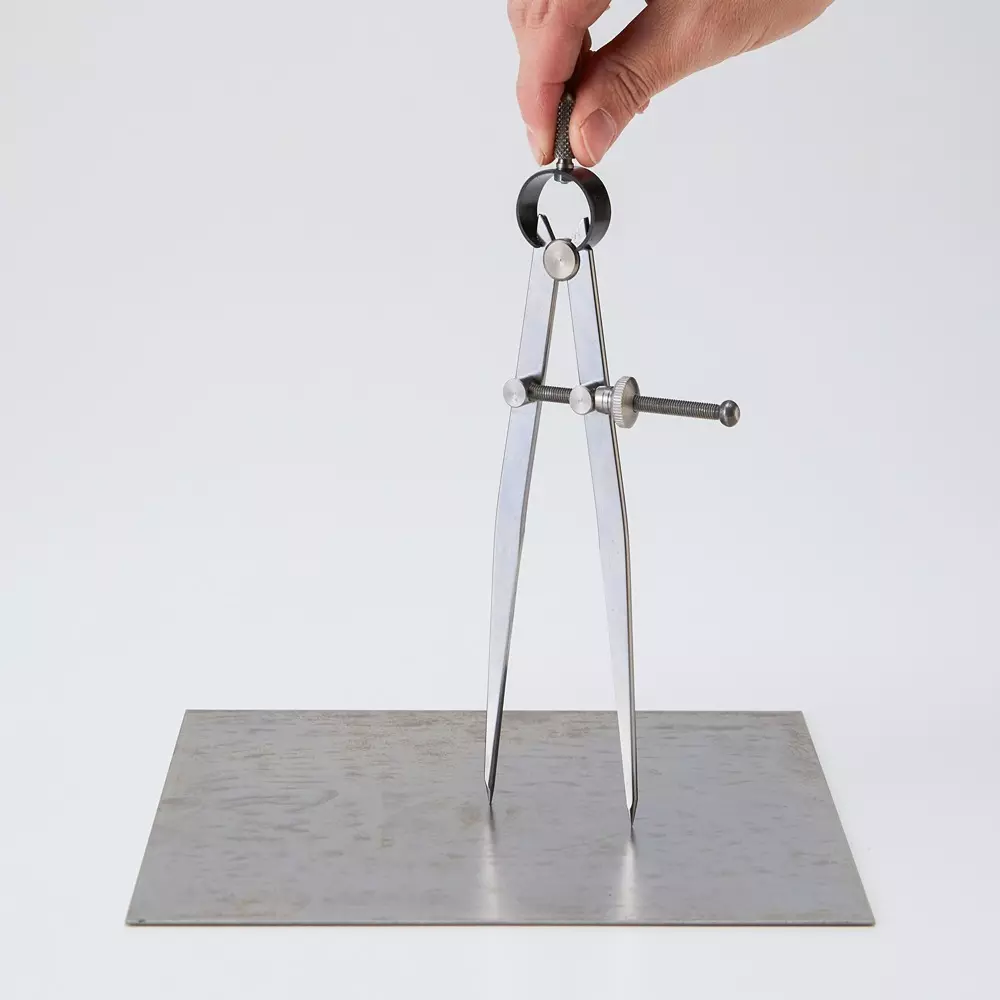 monotaro-compass-with-spring-m150