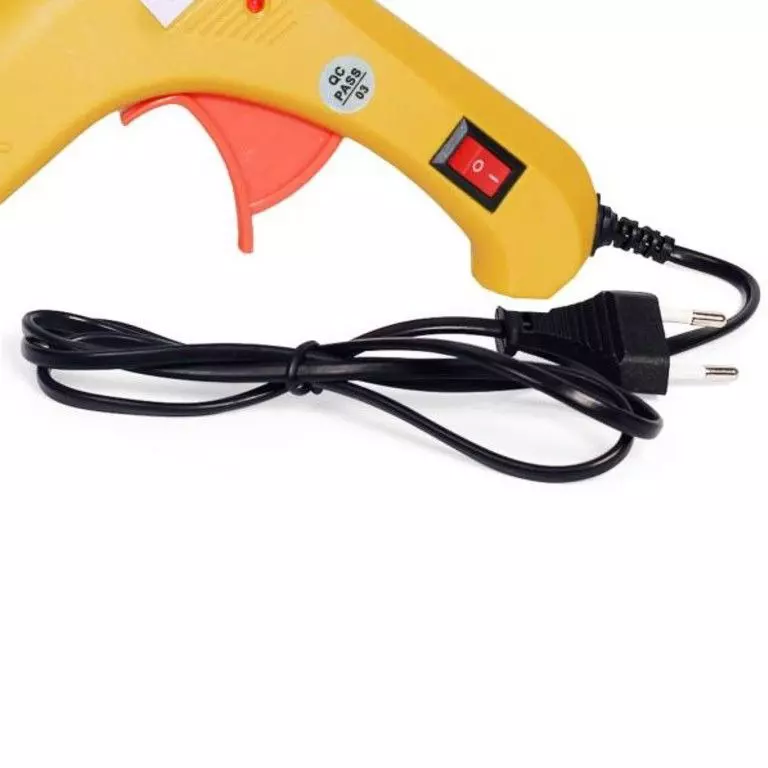 CRAFTYGUN 20 W Standard Temperature Mini Glue Gun with 3 Sticks Yellow 7 mm Stick Diameter, YELOWW--MINI-3-STKKS-20WT