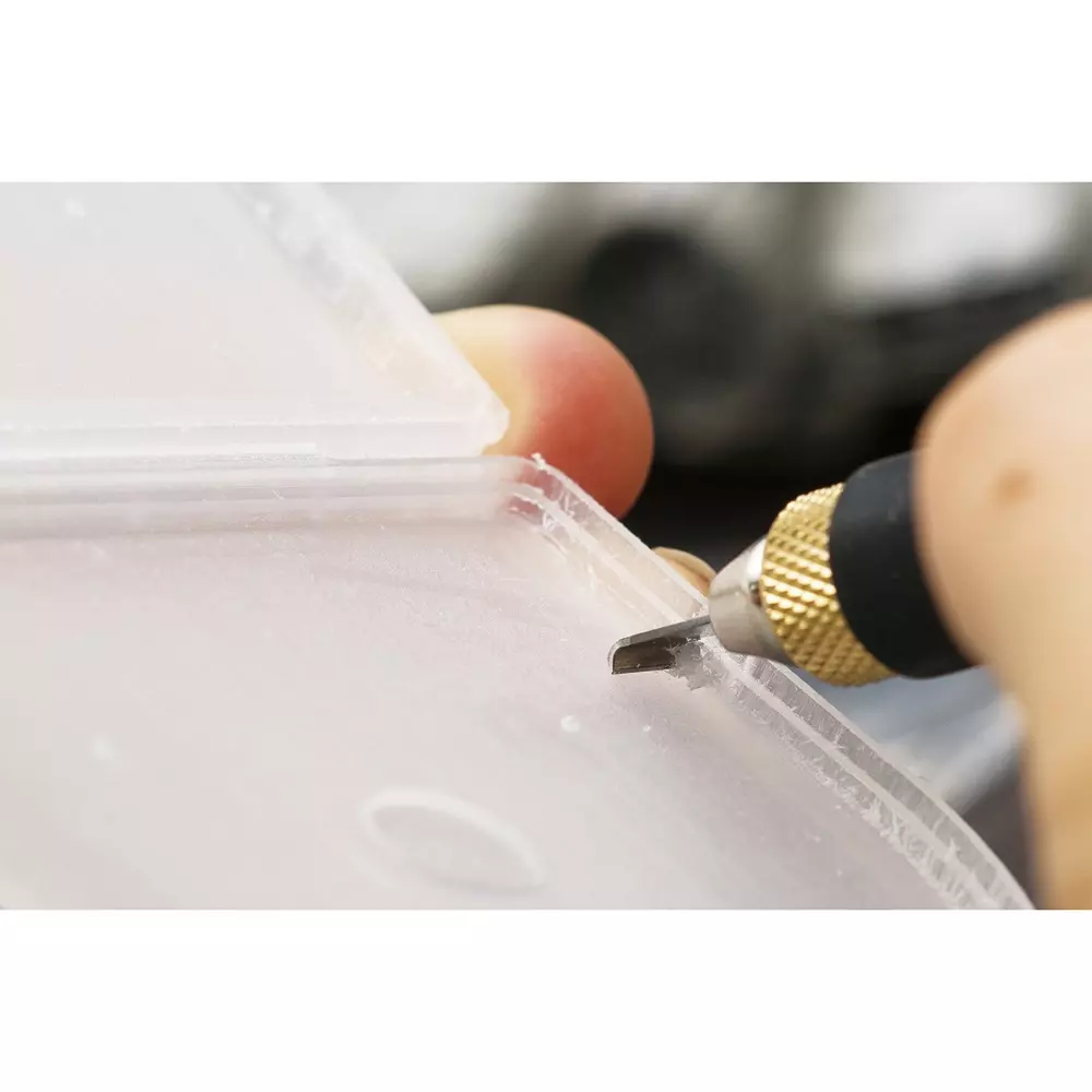 olfa-art-knife-pro-157b