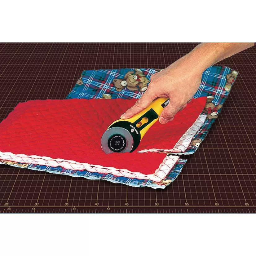 olfa-l-type-rotary-cutter-136b