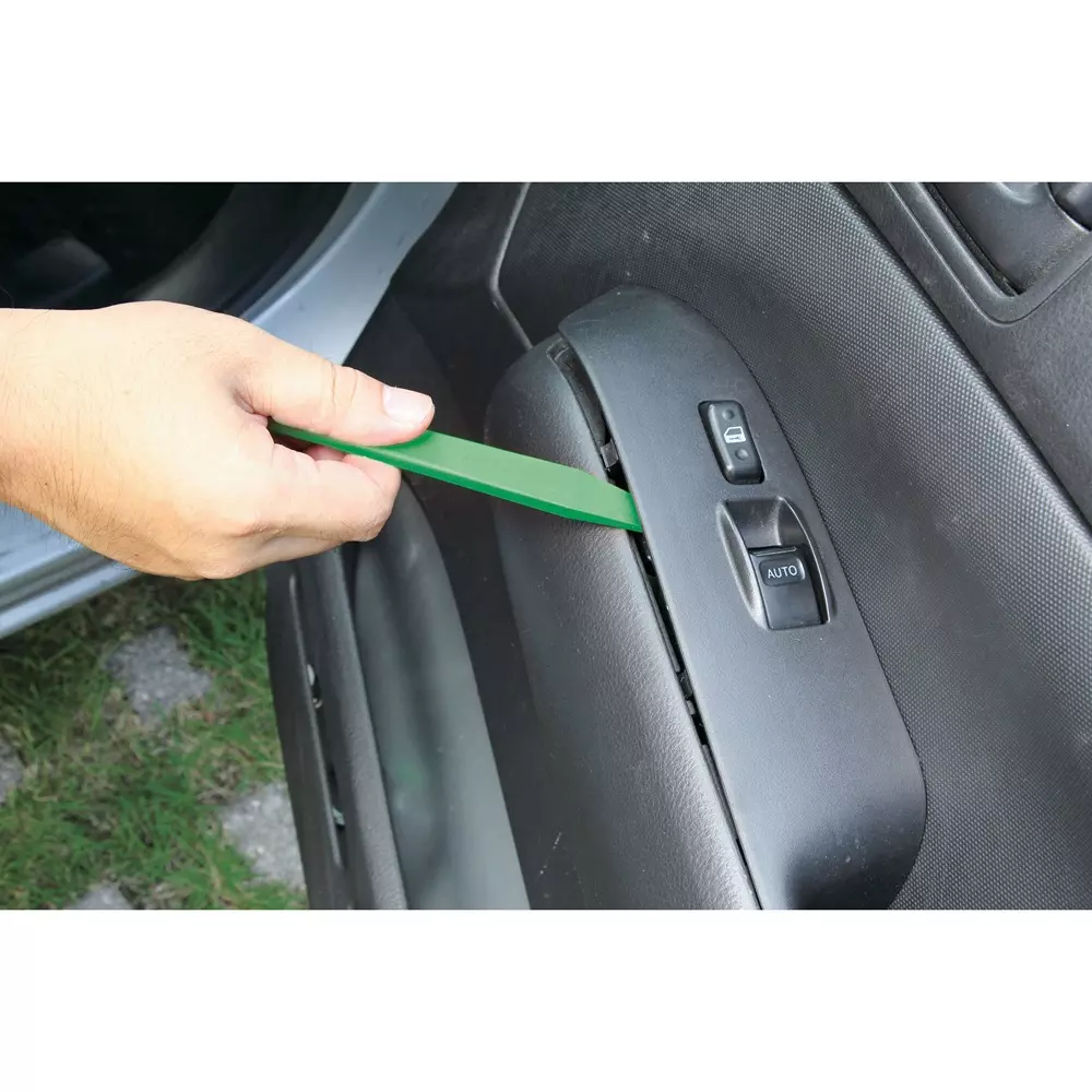 TONE Clip Remover Green for Vehicle, CLR-302