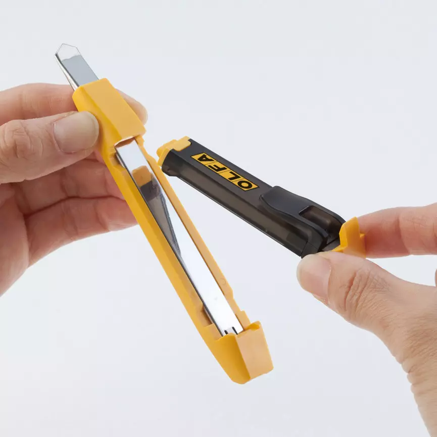 olfa-utility-cutter-knife-208b
