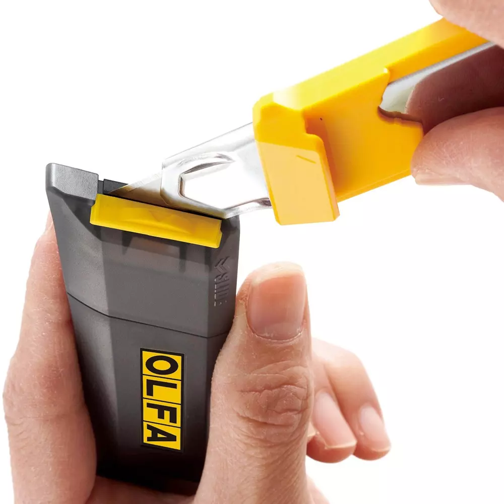 olfa-utility-cutter-knife-207b