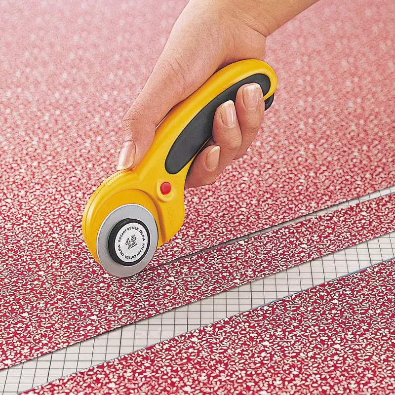 olfa-safety-rotary-cutter-156b