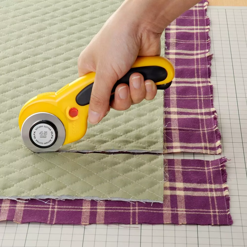 olfa-safety-rotary-cutter-156b