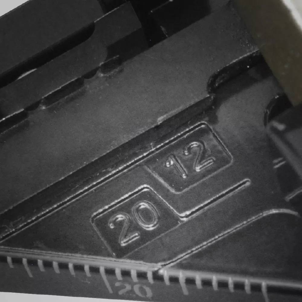 fujiya-va-wire-stripper-fva102-bg