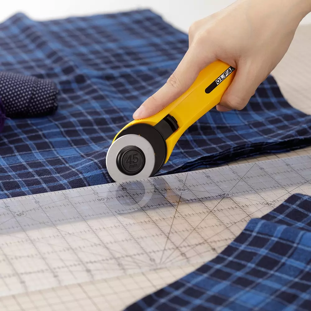 olfa-rotary-cutter-234b