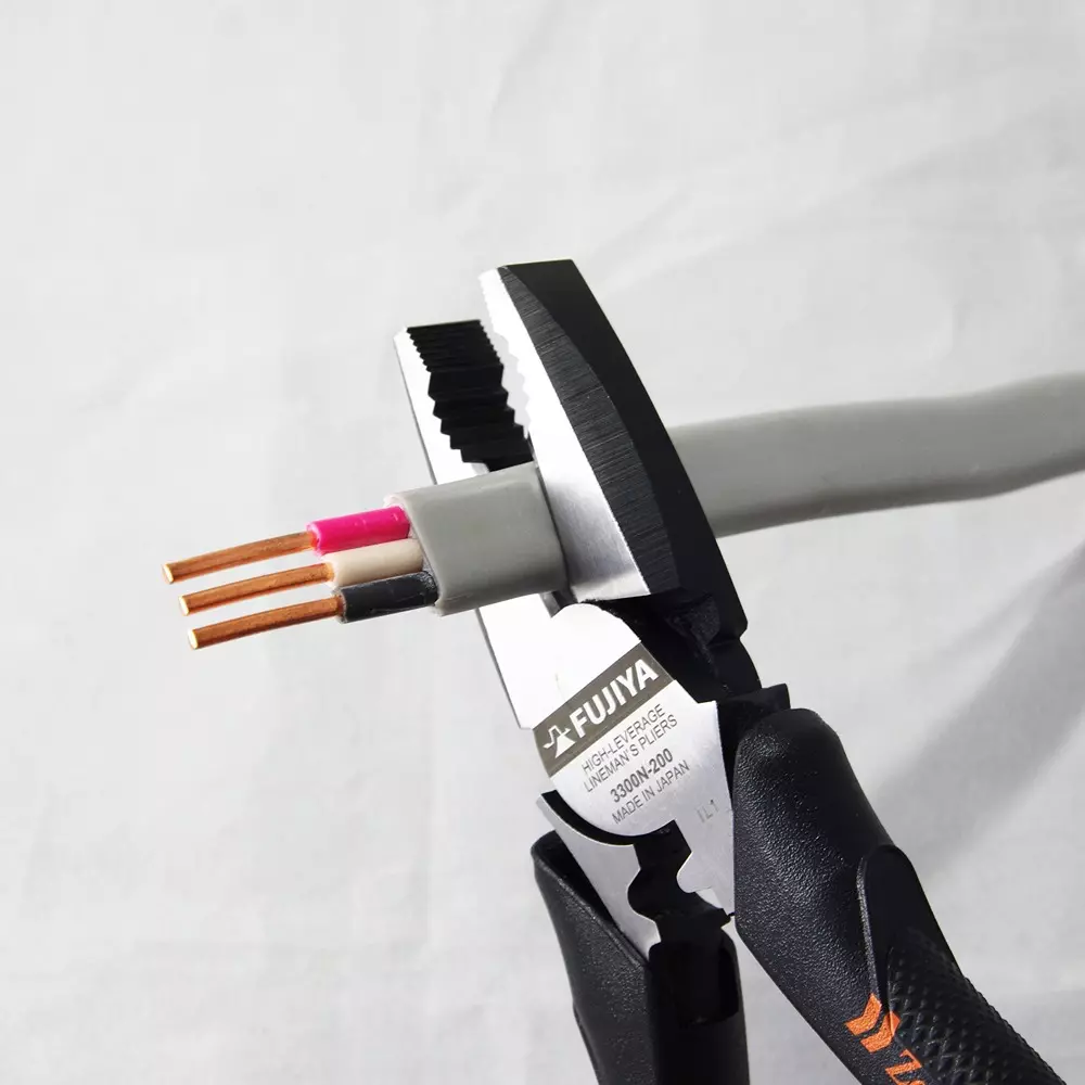 fujiya-electric-meister-offset-pliers-zero-black-3300n-200