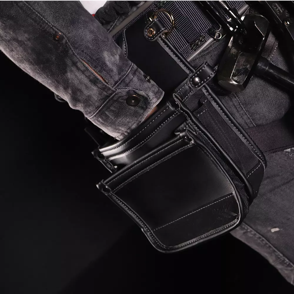 fujiya-architectural-thin-waist-bag-ab-43bg