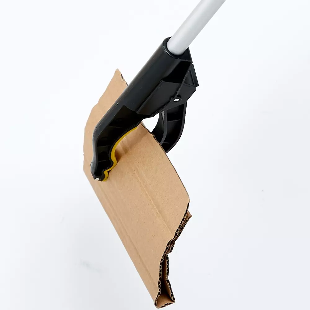 trusco-magic-hand-magnetic-tip-grabber-tool-mgmh76