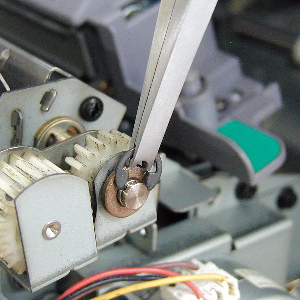 engineer-e-ring-plier-150-mm-overall-length-pz-01