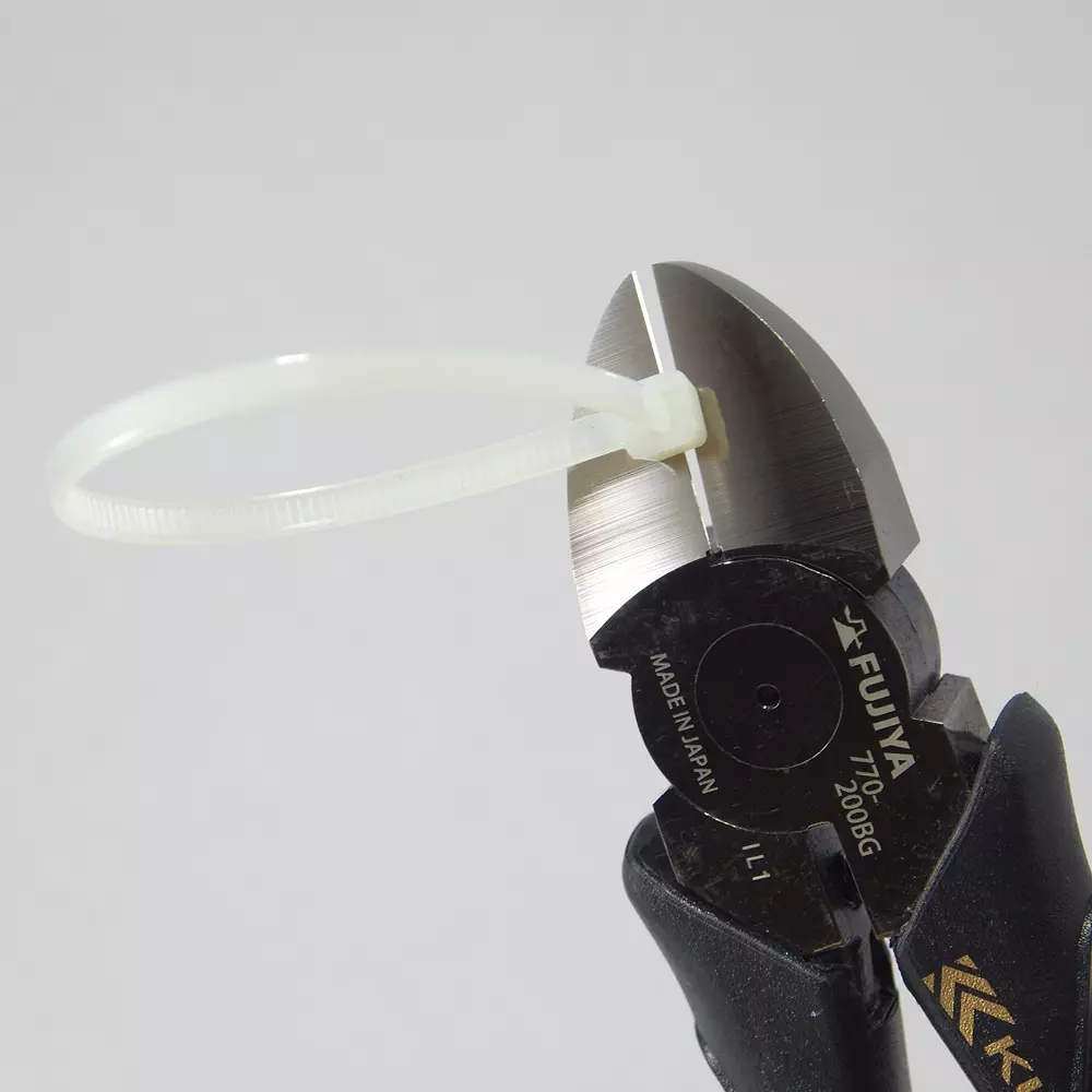 fujiya-expert-electrician-strong-nipper-770-200bg