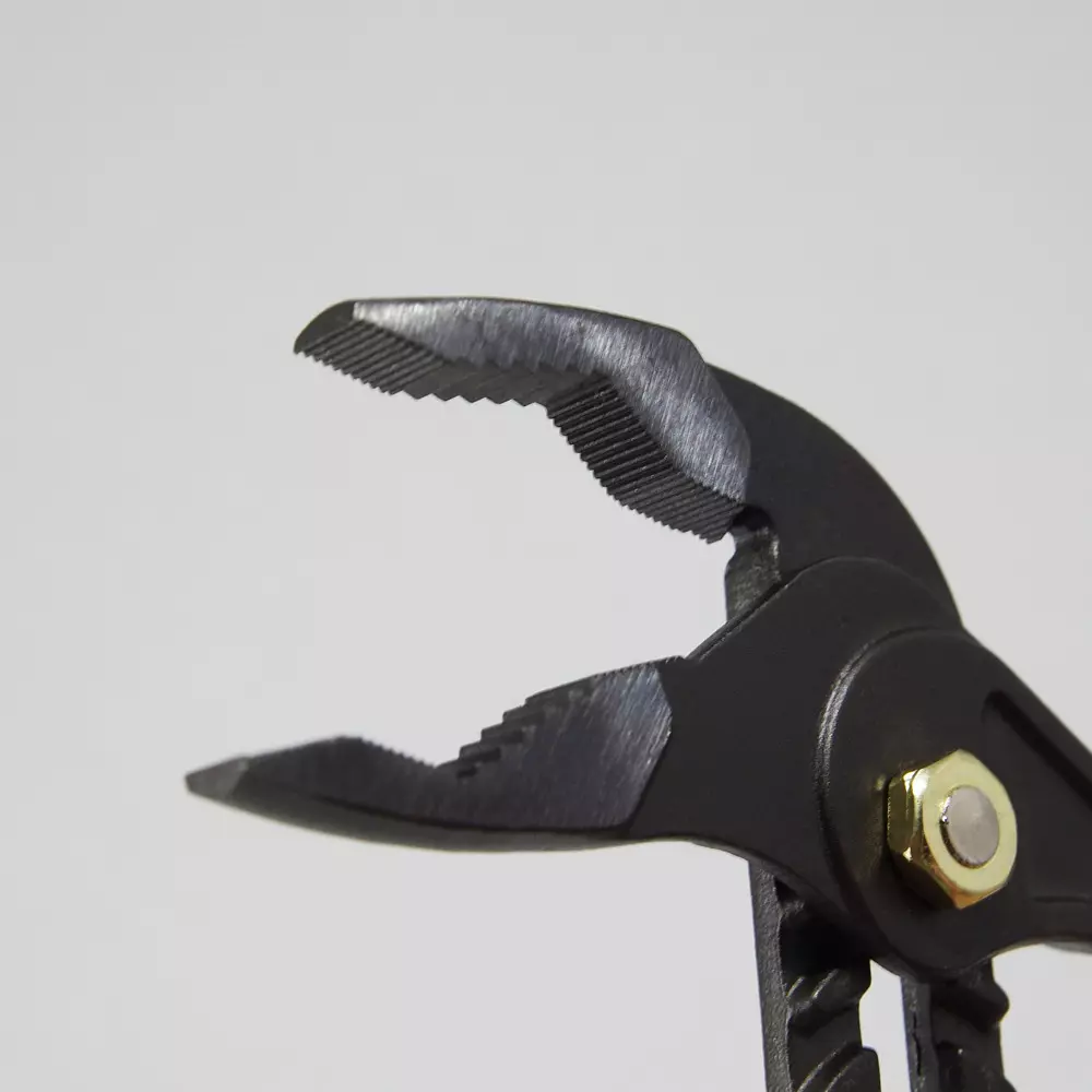 fujiya-ultra-lightweight-waterpump-plier-200-mm-overall-length-130-200-bg