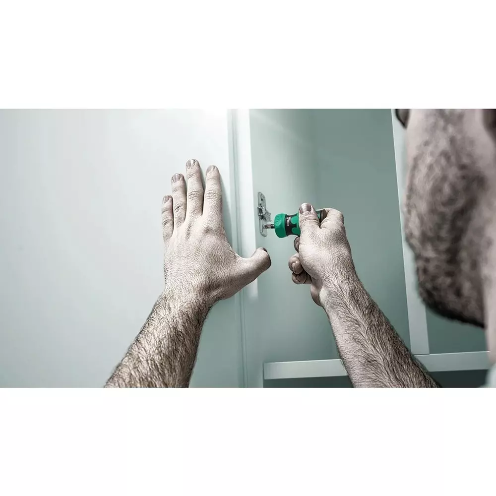 wera-kraftform-kompakt-stubby-magazin-ra-1-2025-screwdriver-with-bit-set-kraftform-handle-and-innovative-ratchet-mechanism-5008891001-set-of-6