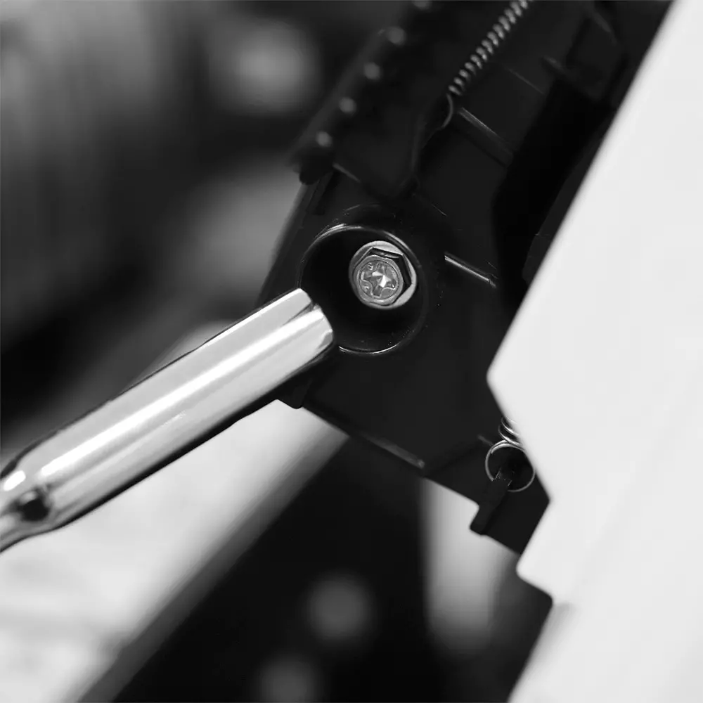 engineer-magnetic-nut-driver-336-mm-overall-length-socket-tip-dnc-65t