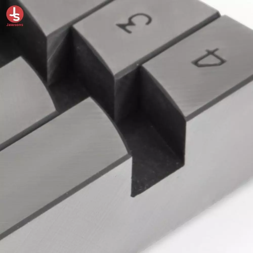 Jawsons HSS Pipe Dies for Pipe Threading Machine 1 - 2 inch & 1/2 - 3/4 inch BSP Combo, Grey