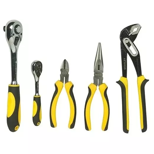 stanley-110-pcs-multipurpose-tool-kit-12-inch-and-14-inch-127-and-635-mm-drive-size-for-diy-home-and-professional-use-stmt81243