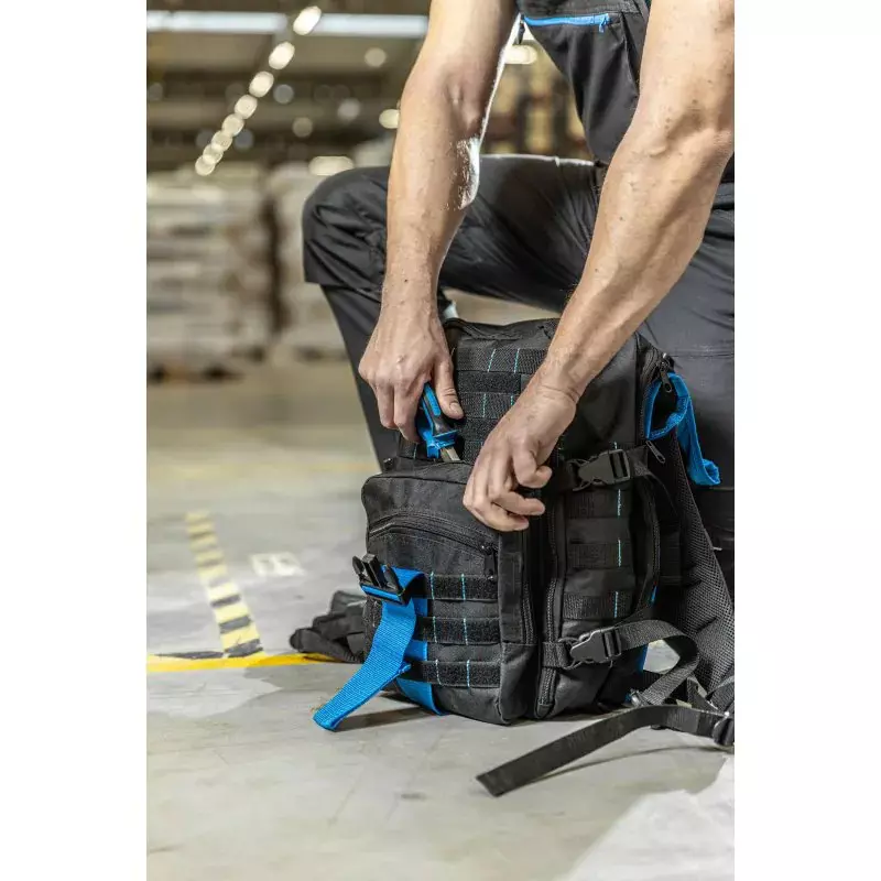 hogert-technik-tool-backpack-made-of-600d-polyester-in-black-and-blue-color-33x46x24-cm-ht7g220