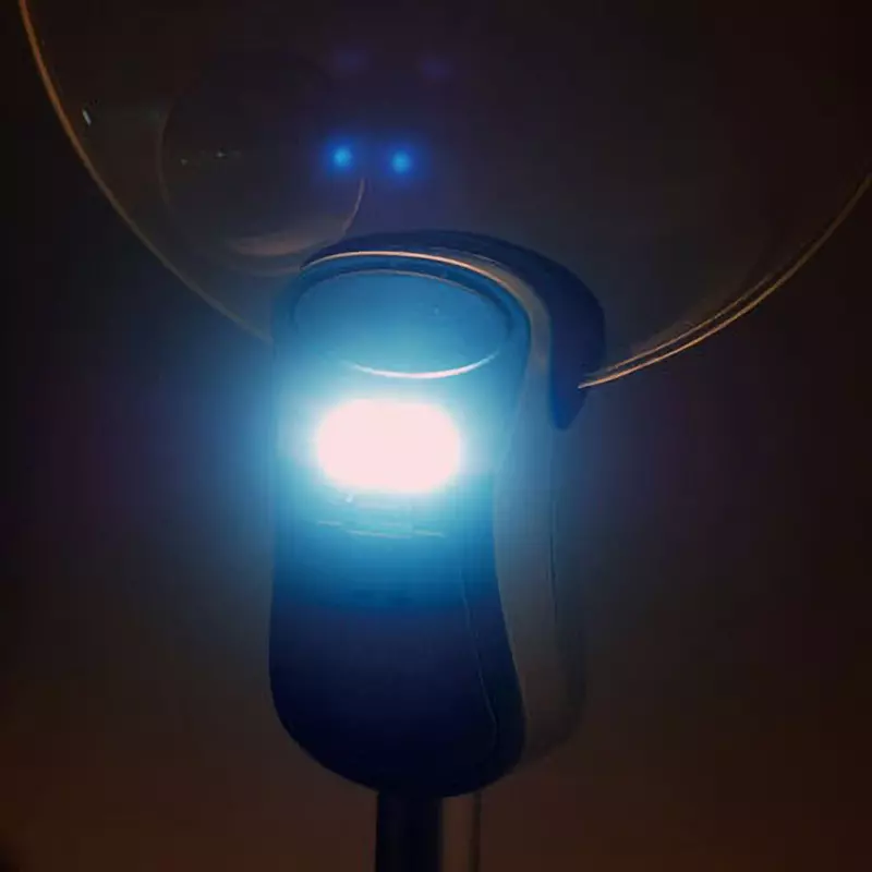 monotaro-magnifier-with-battery-powered-led-light-63055247