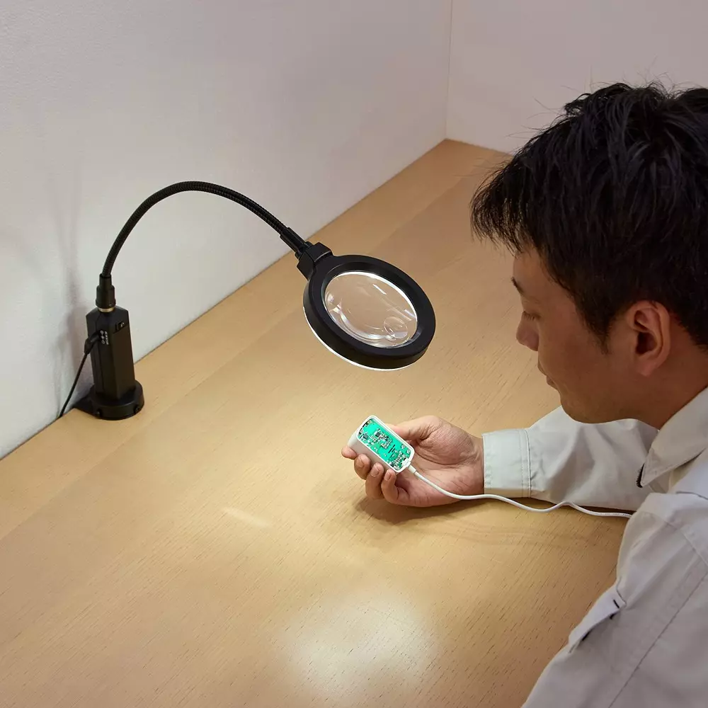 monotaro-clamp-magnifying-glass-with-led-light-body-abs-lens-acrylic-glass-clamp-steel-85218763