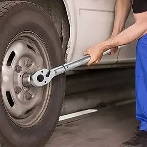 HUKUMS Ratchet Type Torque Wrench 19 mm (3/4 inch) Drive Size 475-1015 N.M Torque Range 13.7 Kg, HTW750R