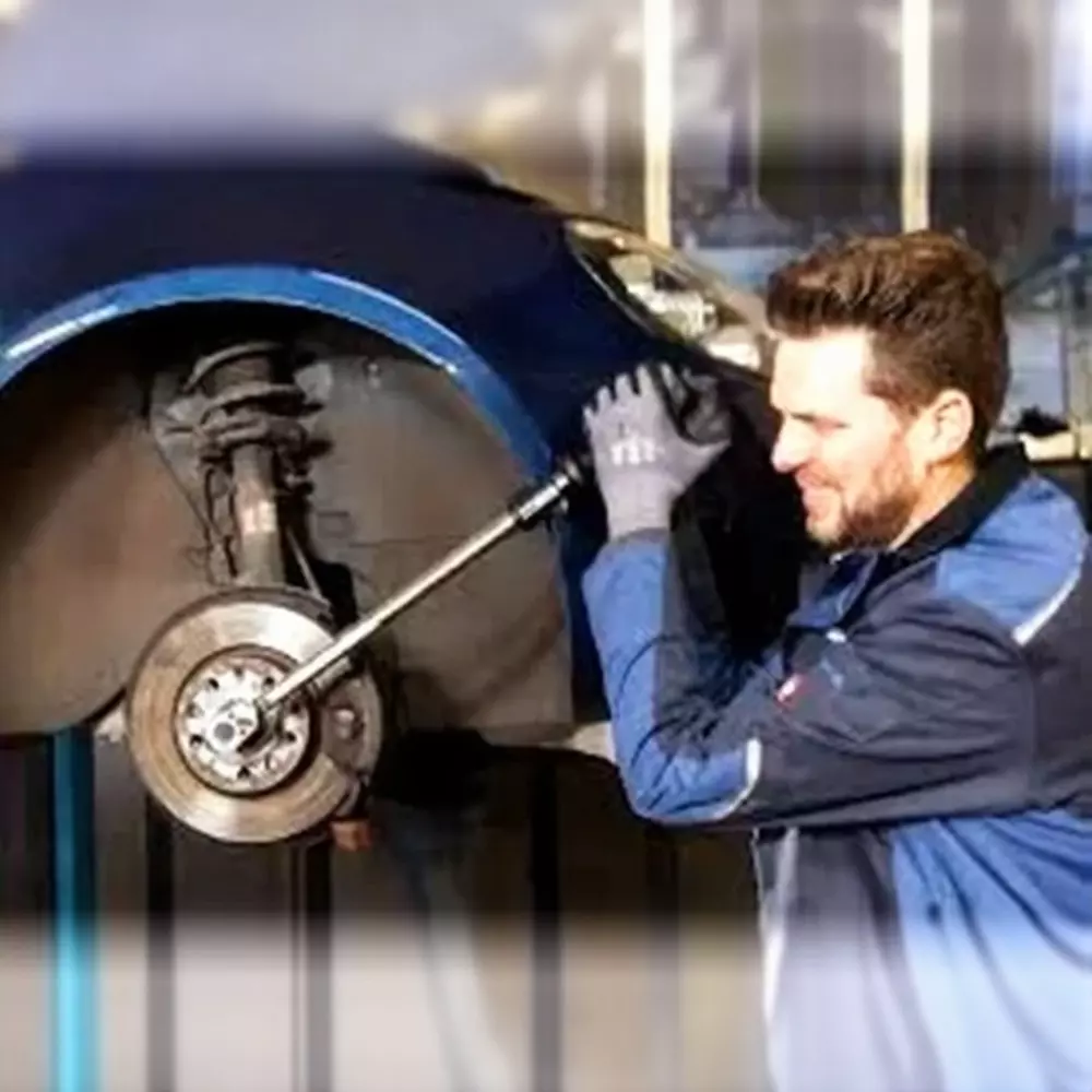 HUKUMS Ratchet Type Torque Wrench 25 mm (1 inch) Drive Size 540-1380 N.M Torque Range 17.6 Kg, HTW1000R