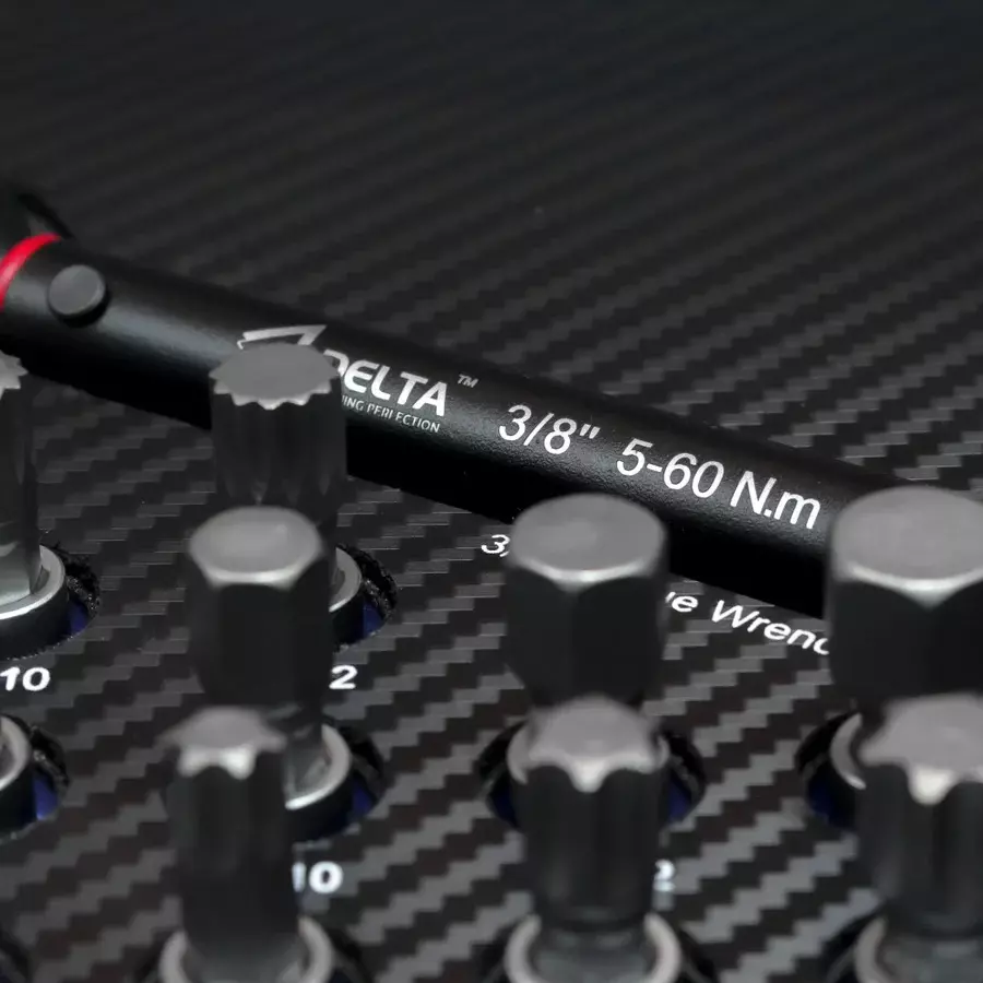 delta-mechanical-torque-wrench-kit-28-pcs-black-finish-10-60-nm-range-length-38-inch-095-cm-drive-size-for-industrial-use-ms03060t