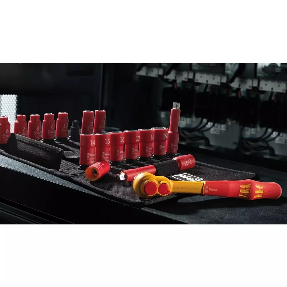 wera-8100-sb-vde-1-zyklop-ratchet-set-insulated-type-with-switch-lever-38-inch-95-mm-drive-size-and-1000-v-rating-5004970001-set-of-17-set-of-17