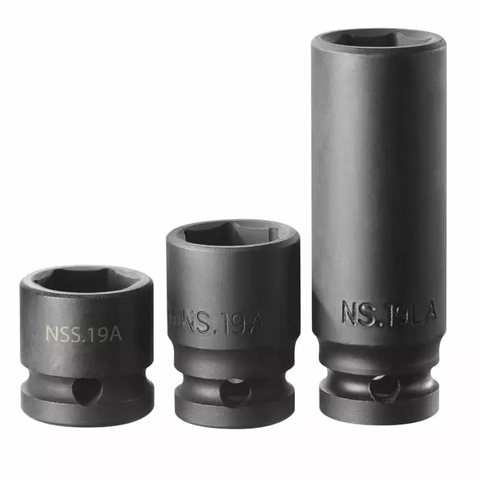Facom 19mm, 1/2 inch Drive Impact Socket, 24 mm length, NSS.19A