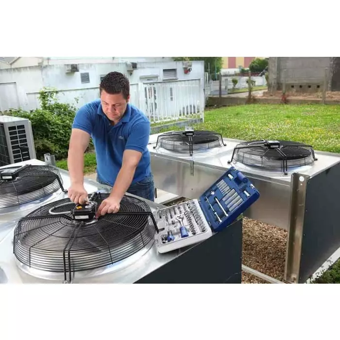 facom-98-piece-metric-12-in-14-in-deep-socketstandard-socketbit-set-with-ratchet-6-point-e-torx-hex-e034805