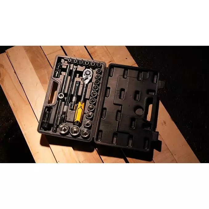 stanley-24-pcs-socket-set-with-ratchet-handle-12-inch-127-mm-square-drive-and-chrome-plated-finish-stmt79054