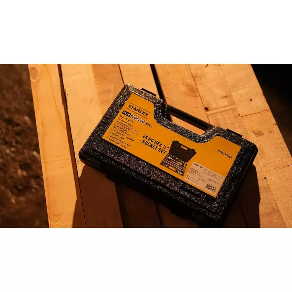 stanley-24-pcs-socket-set-with-ratchet-handle-12-inch-127-mm-square-drive-and-chrome-plated-finish-stmt79054