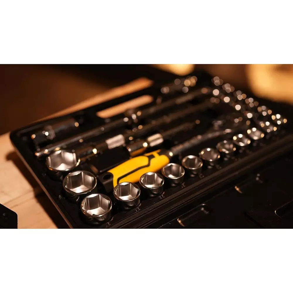 stanley-24-pcs-socket-set-with-ratchet-handle-12-inch-127-mm-square-drive-and-chrome-plated-finish-stmt79054