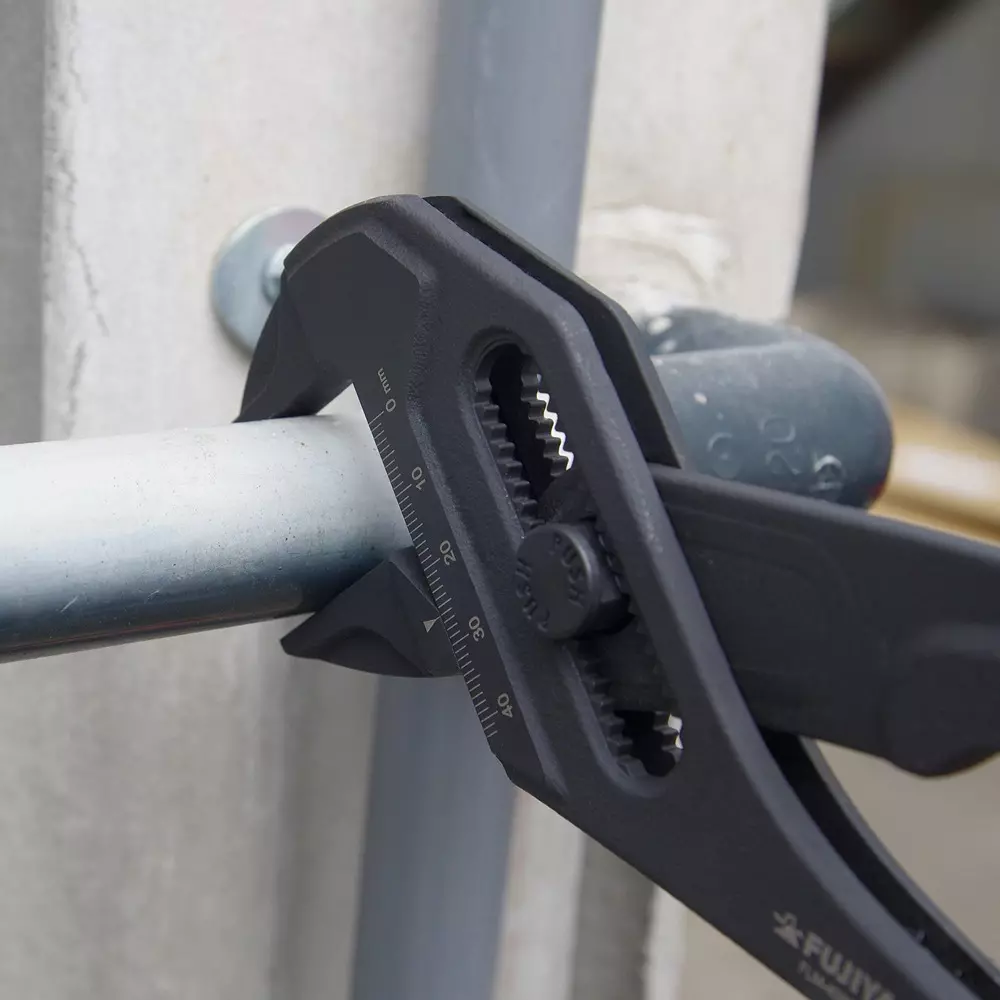 fujiya-kurokin-power-monkey-plier-flm-45-bg