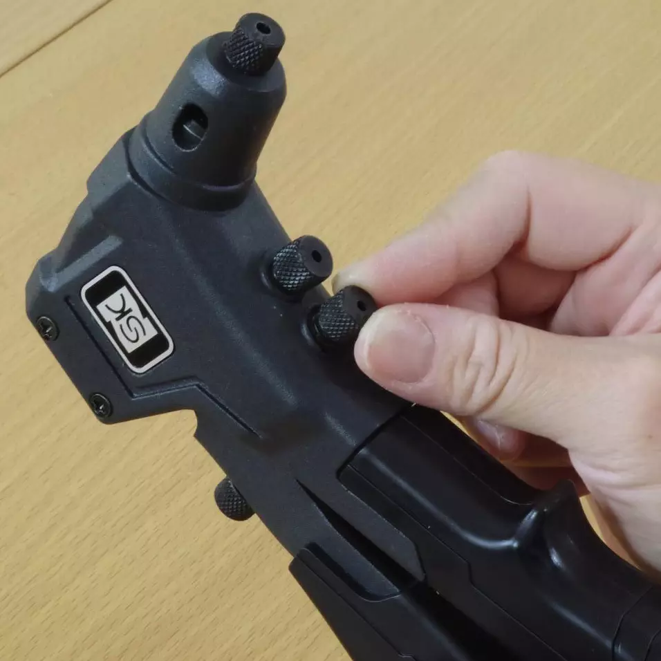 sk-niigata-seiki-high-level-hand-riveter-hlr-200