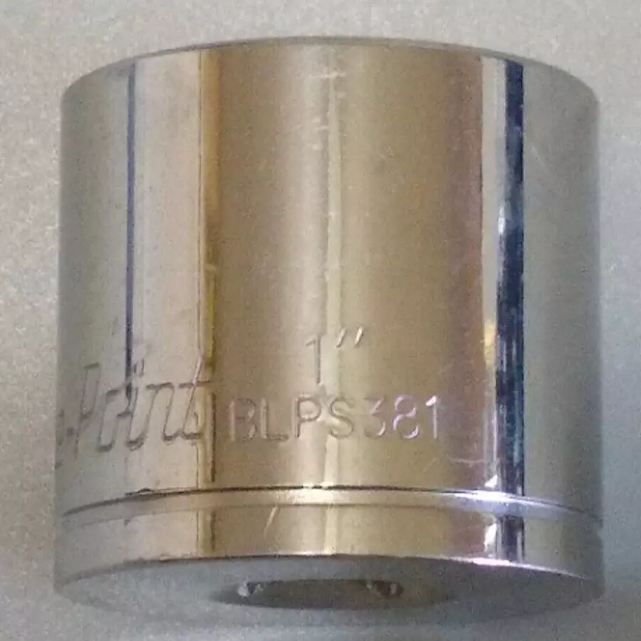 blue-point-38-inch-952-mm-drive-socket-with-alloy-steel-body-and-size-1-inch-254-mm-blps381