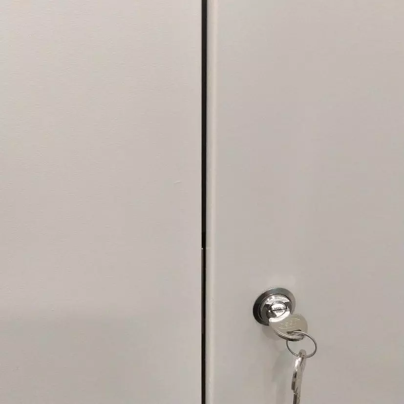 Ebco Door Seal Profile Silver Finish, 3 m Length for 18 mm Thickness Doors, DSP-SL