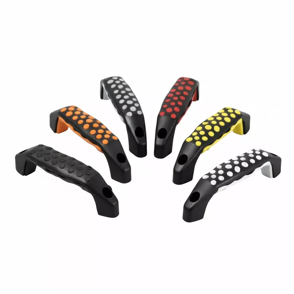 DAVIES MOLDING Two Point Pull Handle Thermoplastic Elastomer (TPE) 146.05 mm Length, 4570BG