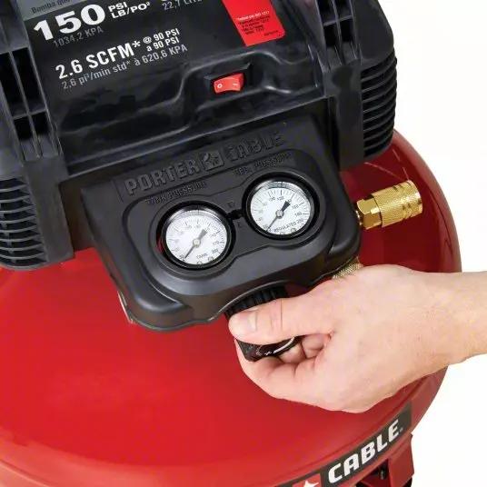 PORTER CABLE Portable Air Compressor Oil Free 0.8 HP Power &nbsp;23 L (6 gal) Tank Capacity, 2.6 cfm @ 90 PSI, 54DF06