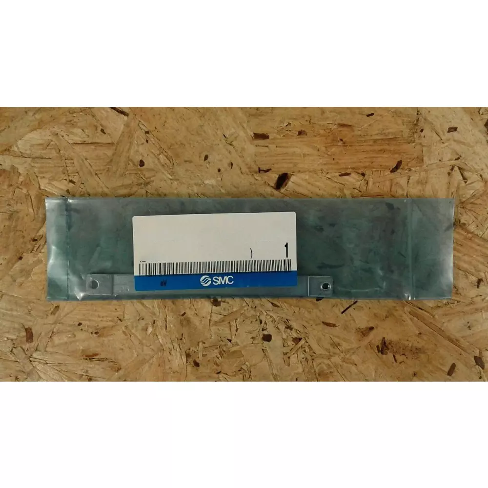 smc-mounting-bracket-metal-body-silver-color-for-cdm3-series-cylinder-bm2-025