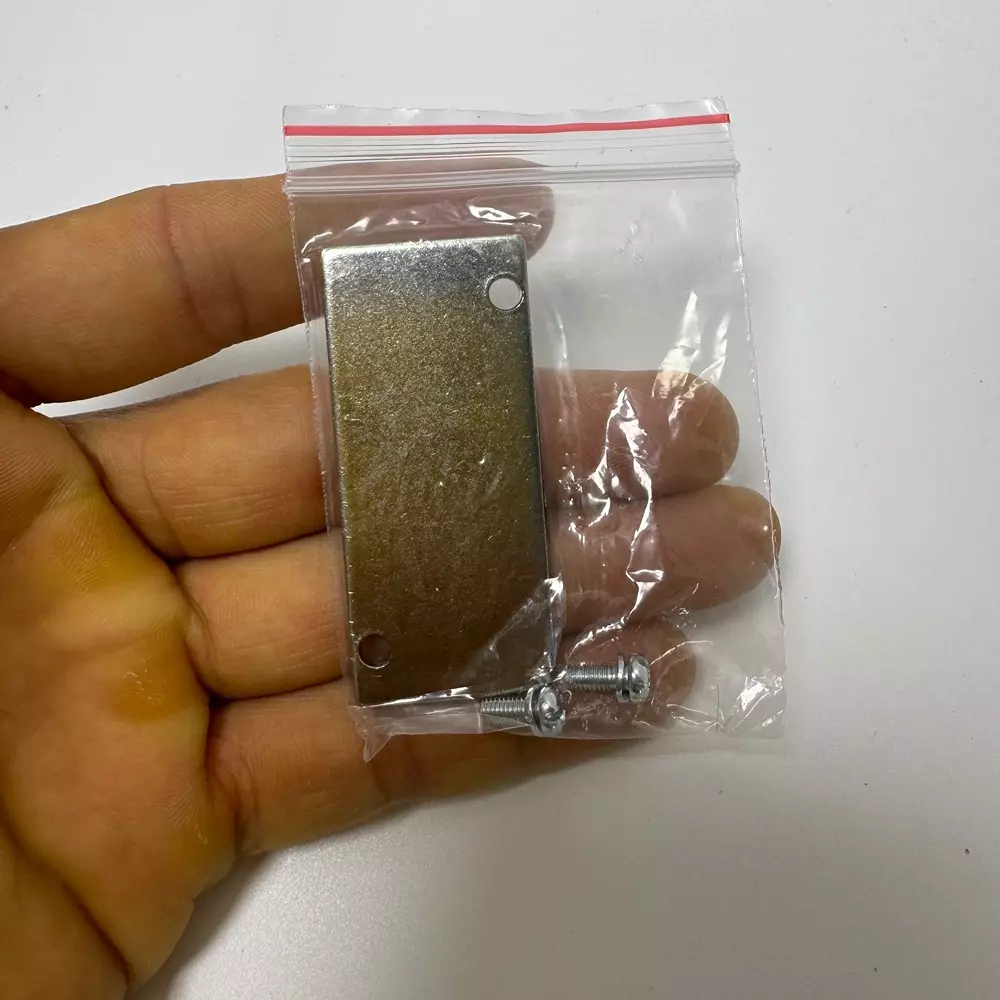 airtac-blank-plate-kit-metal-body-silver-color-for-esv200-series-solenoid-valve-p-esv200m-r2