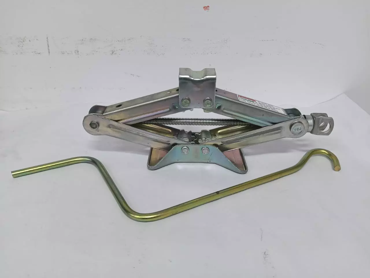 TITAN Scissor Jack with 300 mm Handle (PA) 1 Ton