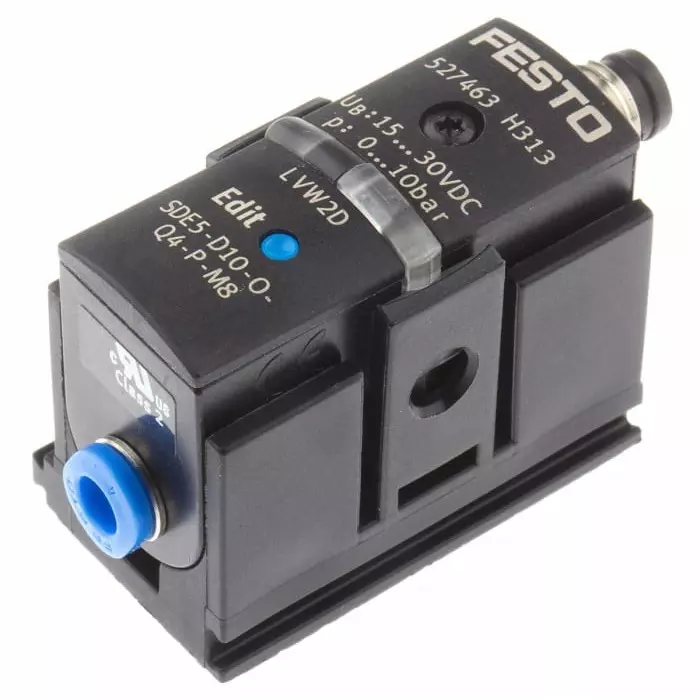 Festo Pressure Sensor, 15 to 30 V DC, IP40 10 bar, SDE5-D10-O-Q4-P-M8