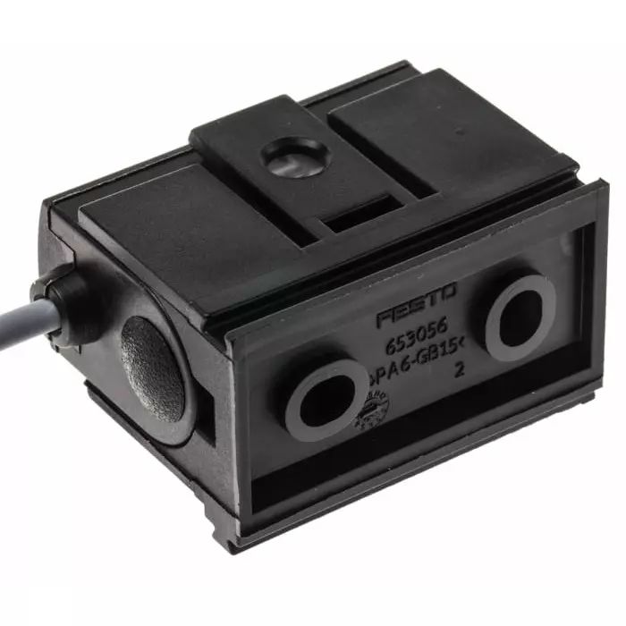Festo Pressure Sensor, 15 to 30 V DC, IP40 2 bar, SDE5-D2-O-Q6E-P-K