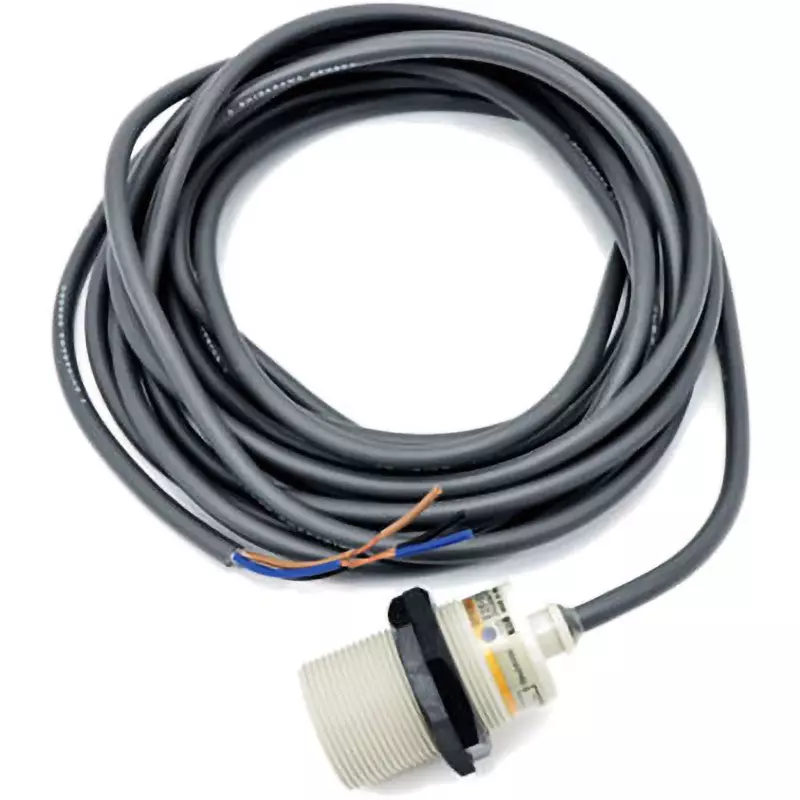 Omron Resin Case Type Proximity Sensor, E2F-X10E1 5M