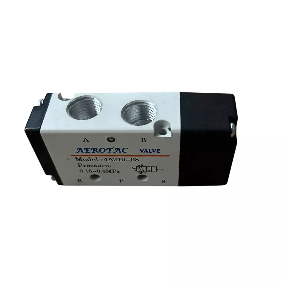 Aerotac 4A-210-08 6.35 mm (1/4 inch) Air Pilot Valve