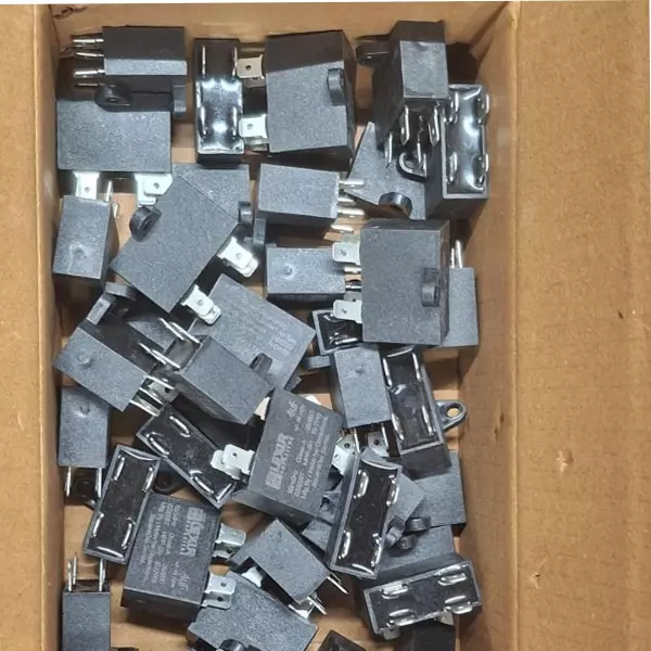 Lexur MFD Fan Square Capacitor (Pin Type) 8 µF