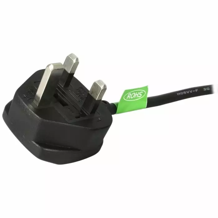 StarTech.com Right Angle Type G UK Plug to Straight IEC C13 Socket Power Cord 1.8 m, PXT101UK